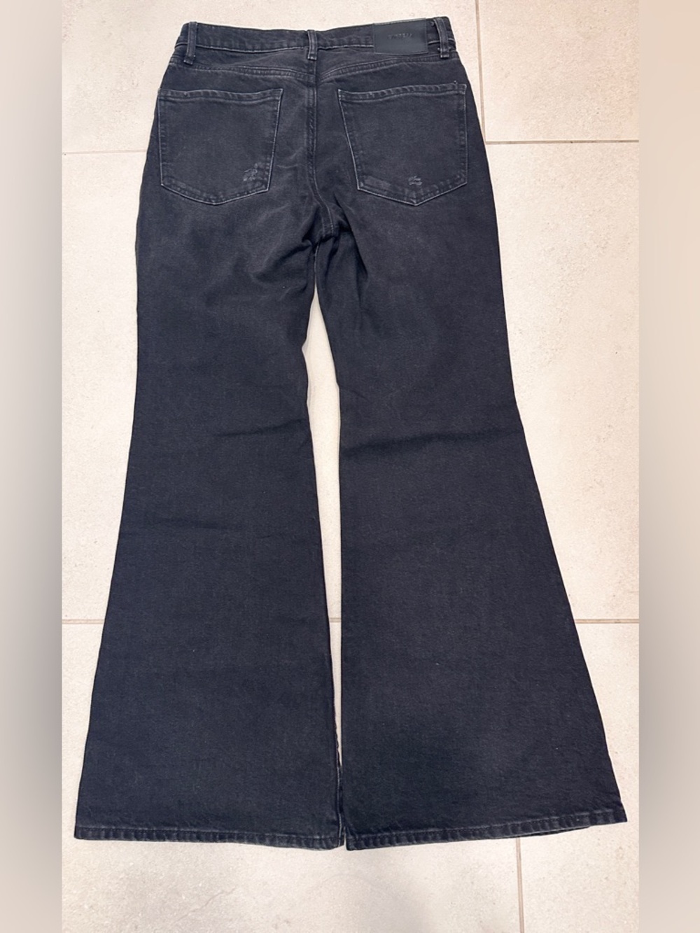 Express Distressed Flared Jeans - Picture 2 of 4
